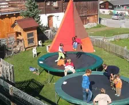 アパート Alpina *